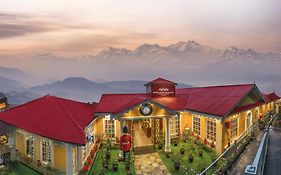 Summit Oakden Resort & Spa Mall Road